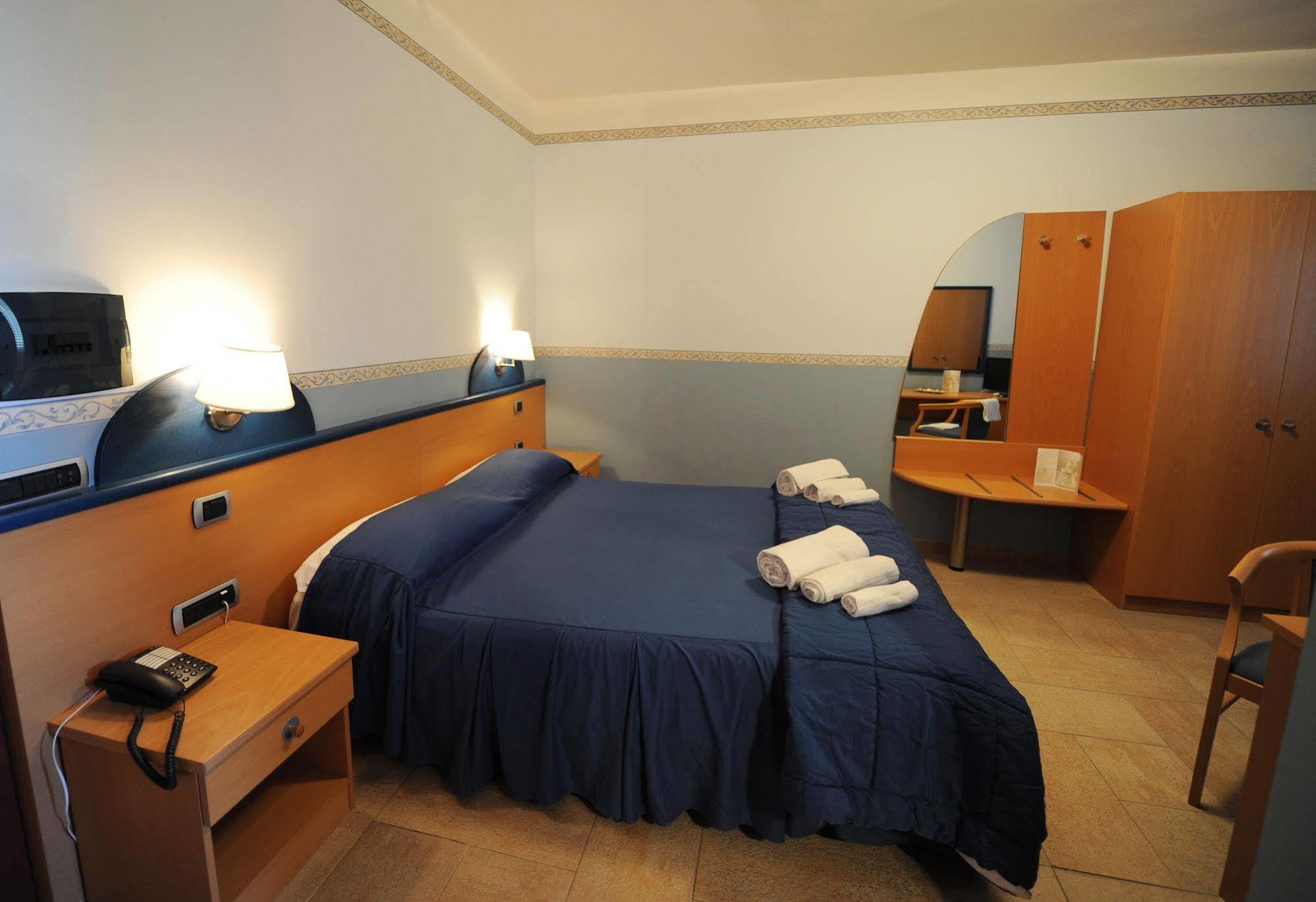 Santa Lucia Hotel Corigliano Calabro Exterior photo