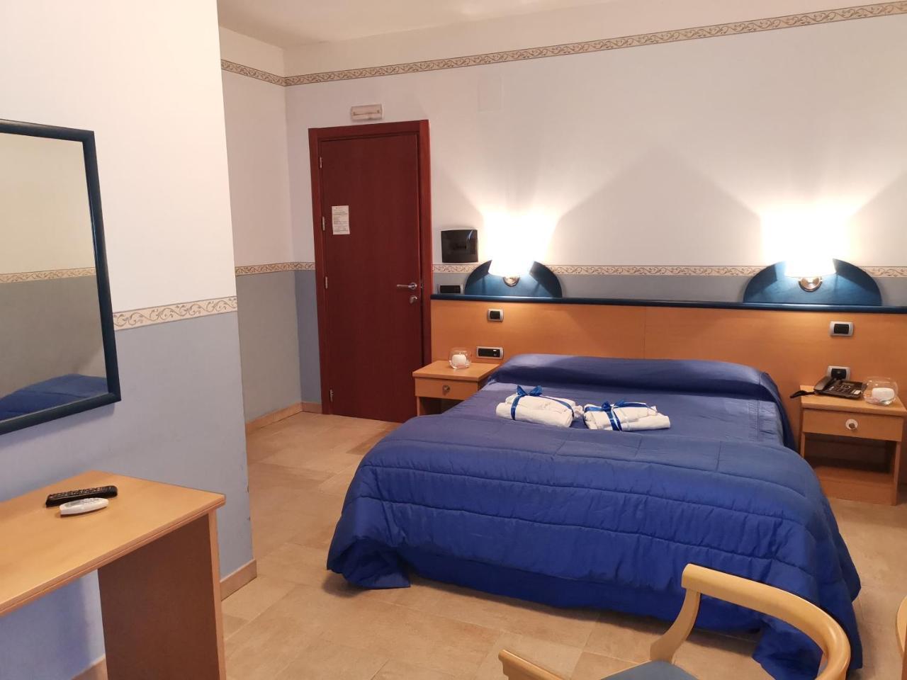 Santa Lucia Hotel Corigliano Calabro Exterior photo